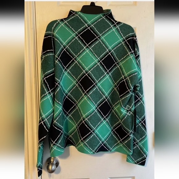 Mock Neck Pullover Sweater Christmas green - Picture 1 of 6